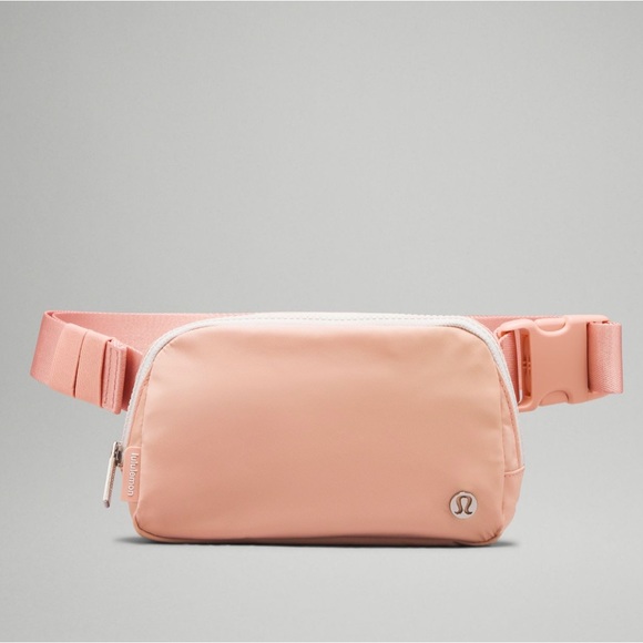 🍋Lululemon Everywhere Belt Bag, NWT - Picture 1 of 12